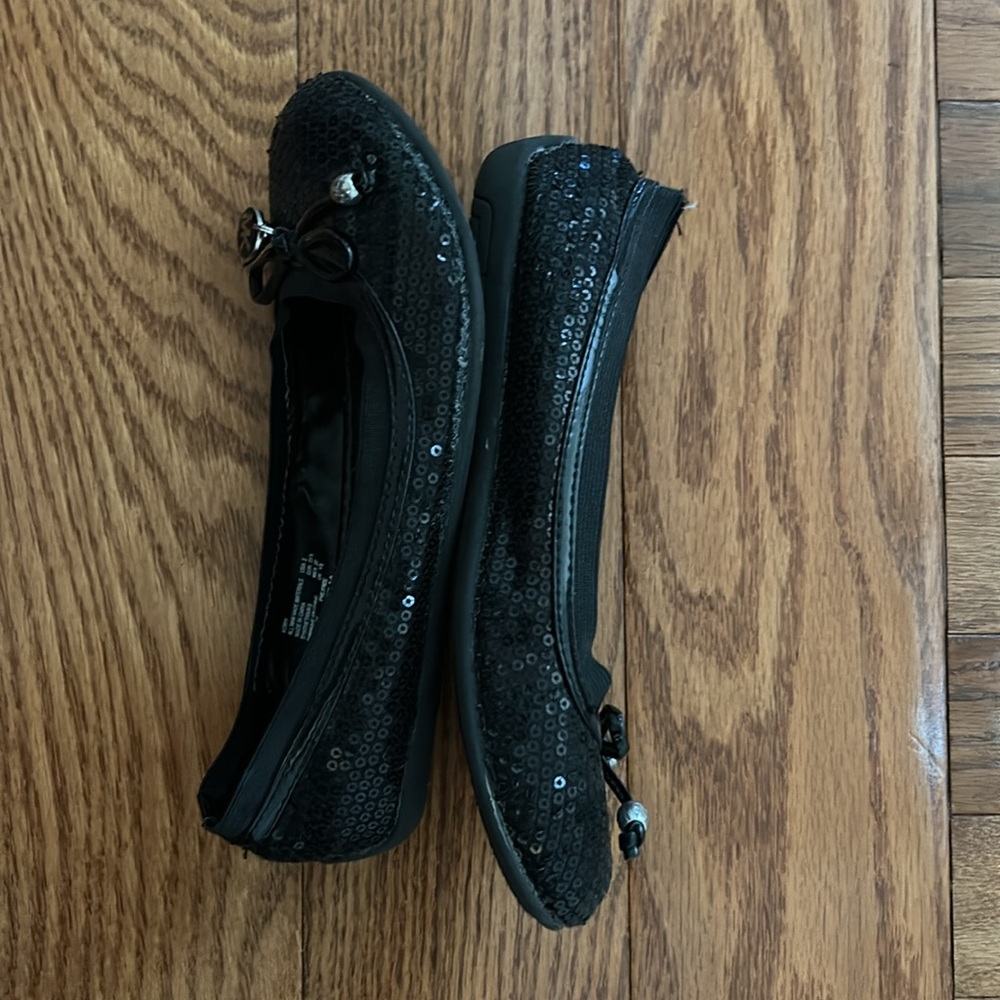 Michael Kors girls dress shoes - Picture 2 of 5